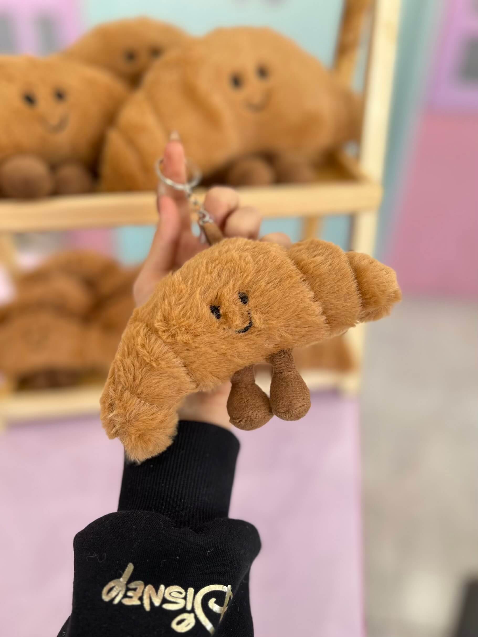 آویز عروسکی کروسان