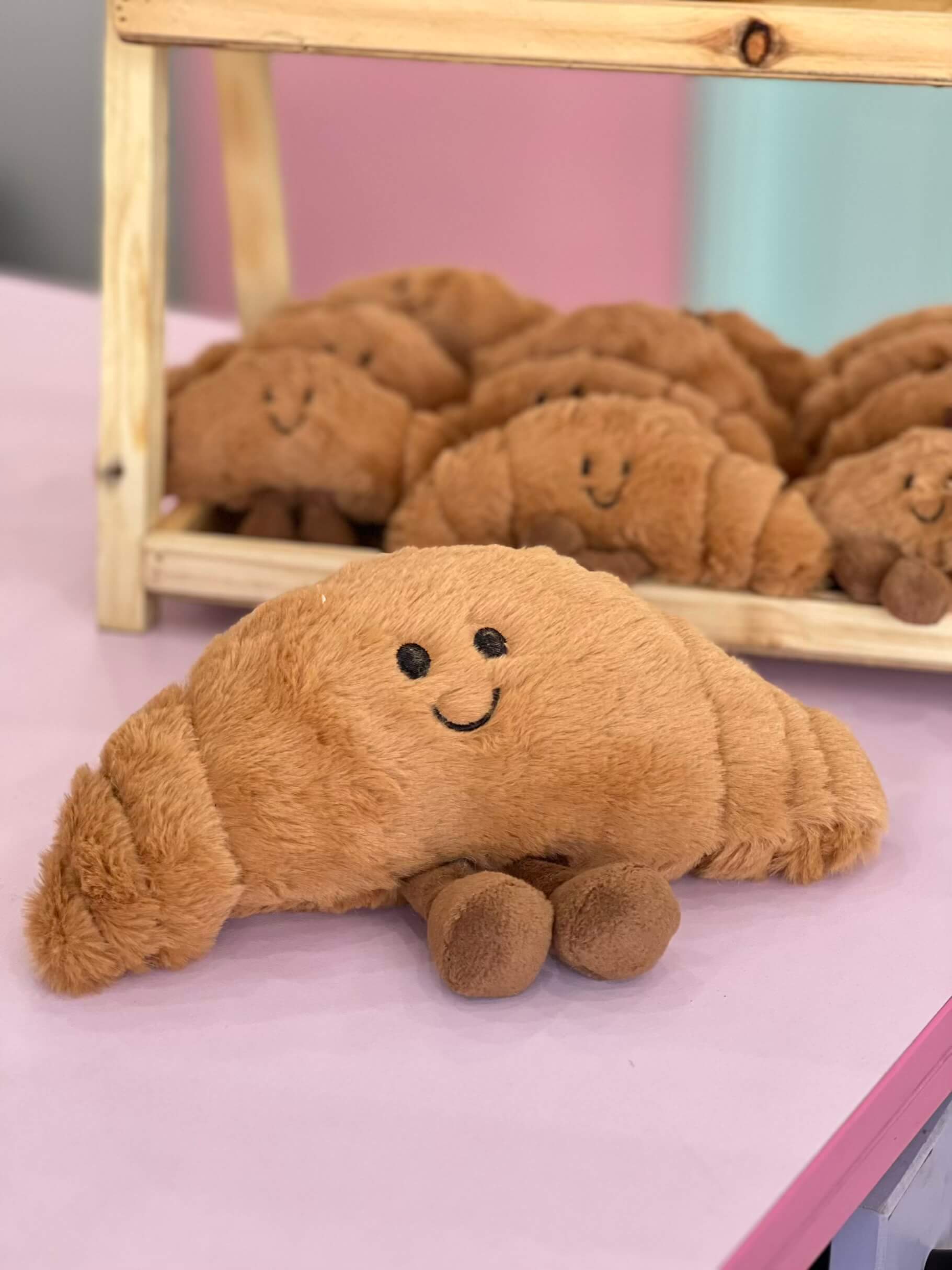 آویز عروسکی کروسان