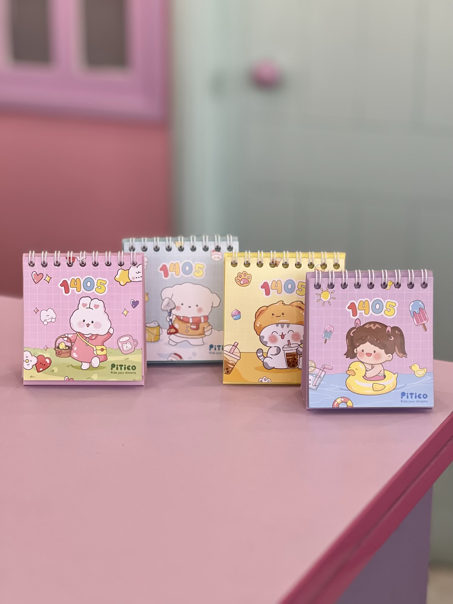 تقویم رومیزی کوچک پیتیکو