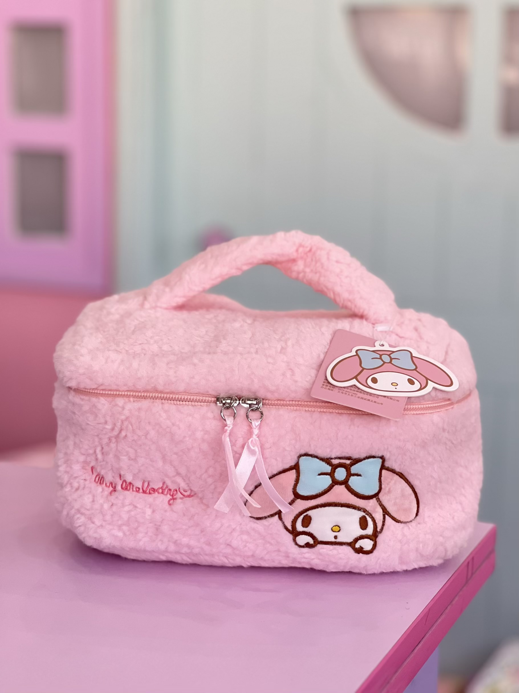 کیف آرایشی پشمالو سانریو