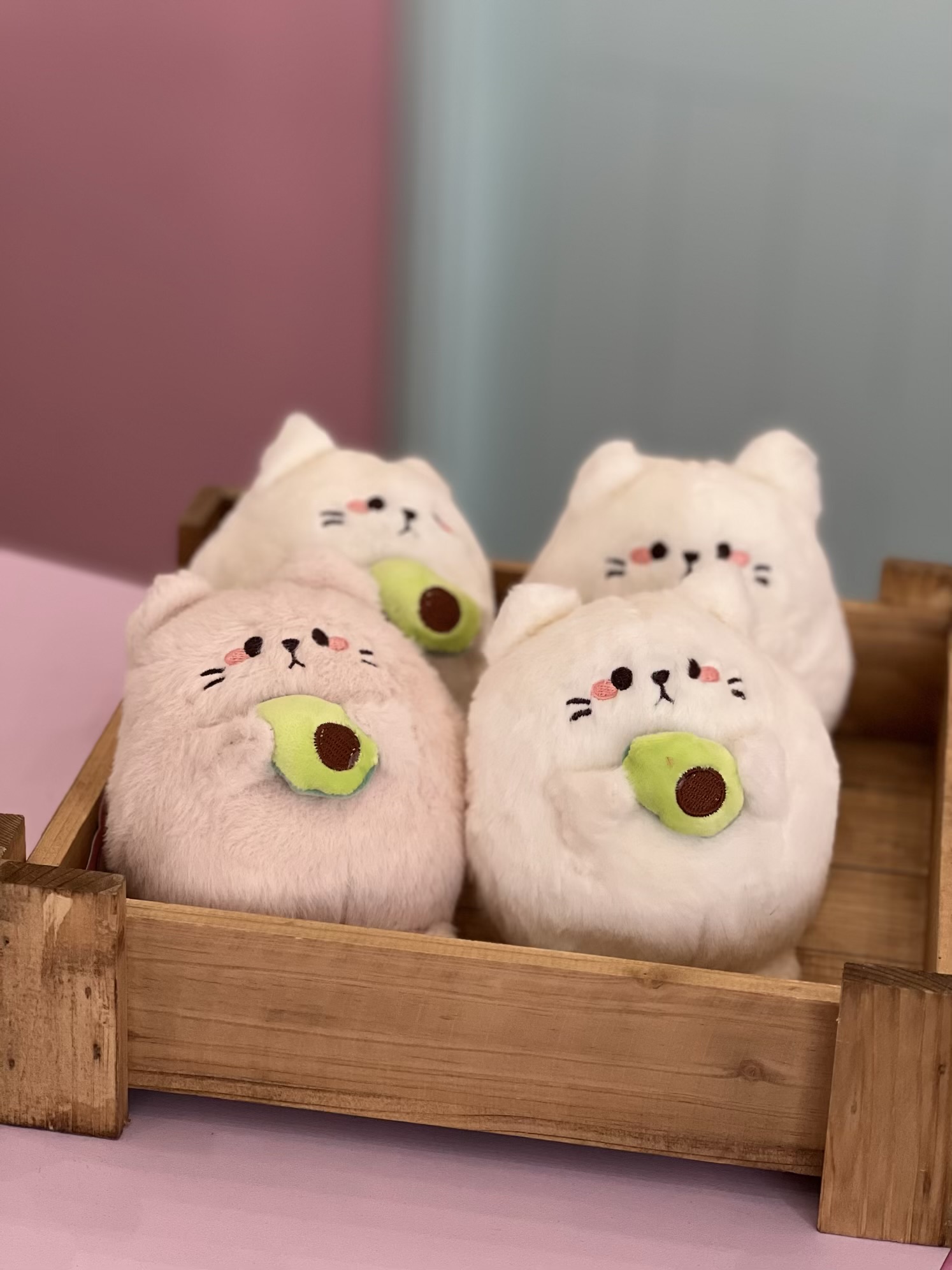 آویز عروسکی گربه اواکادو و خرگوش هلو