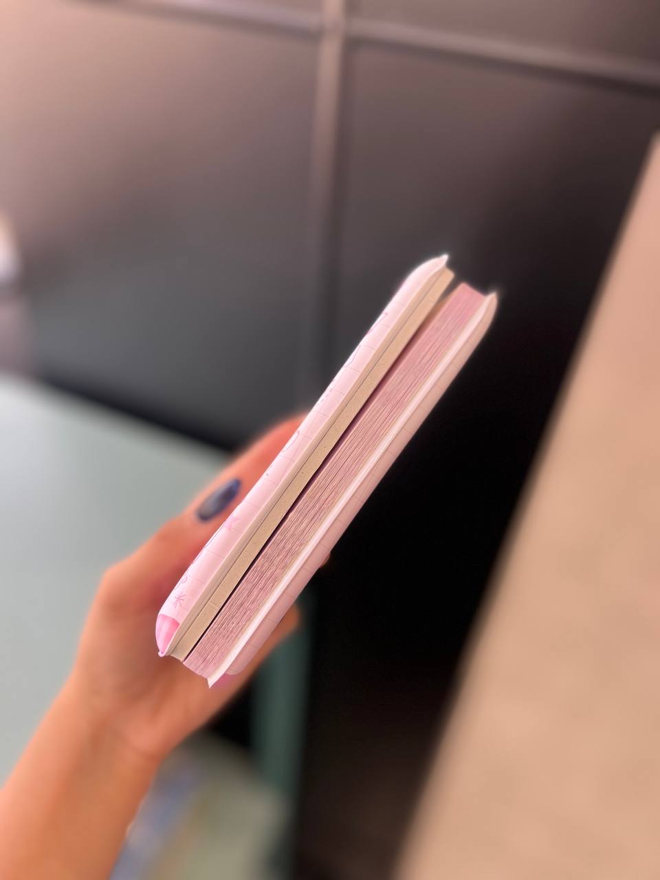 دفترچه یادداشت دختر پازل دار