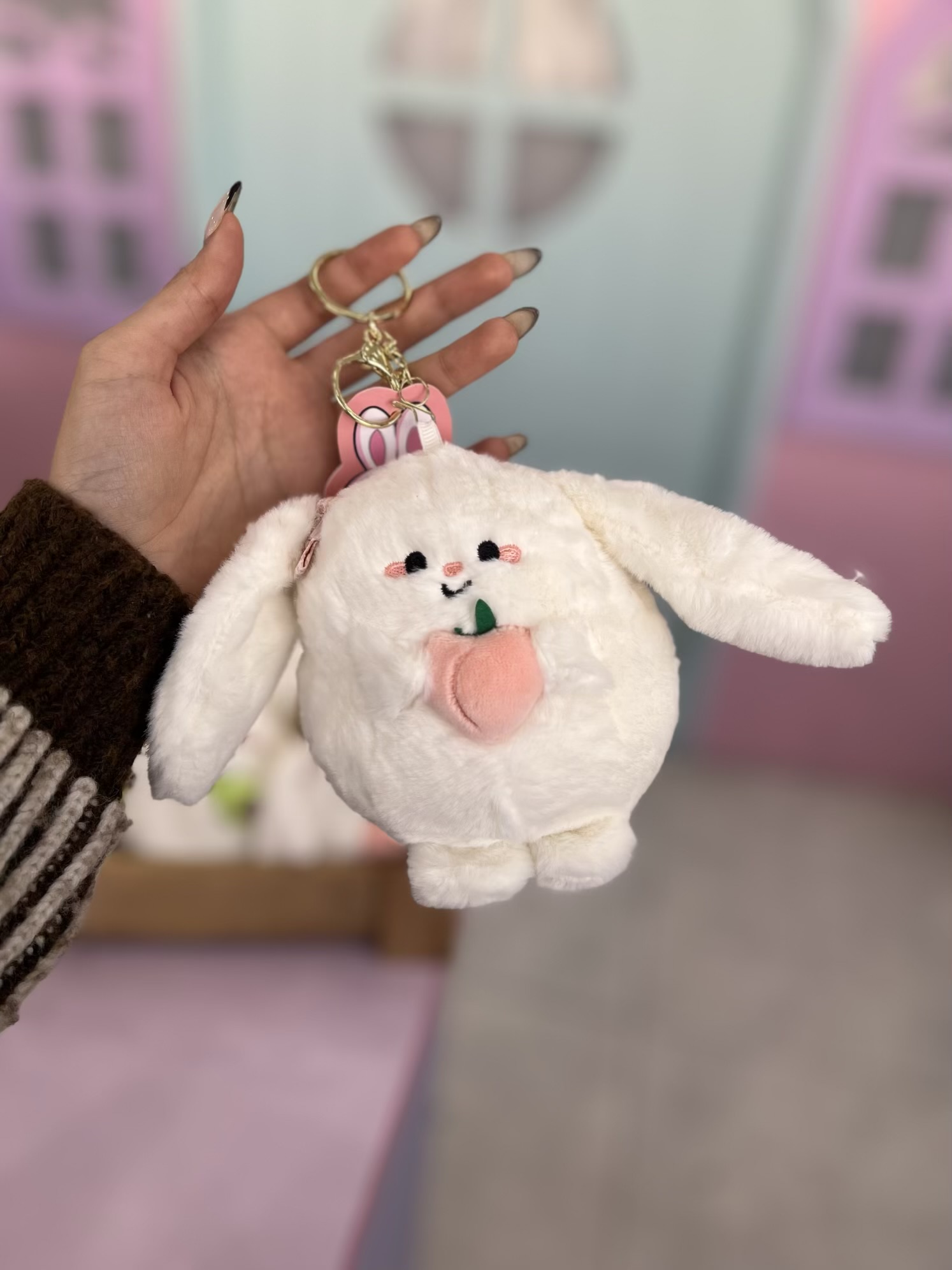 آویز عروسکی گربه اواکادو و خرگوش هلو