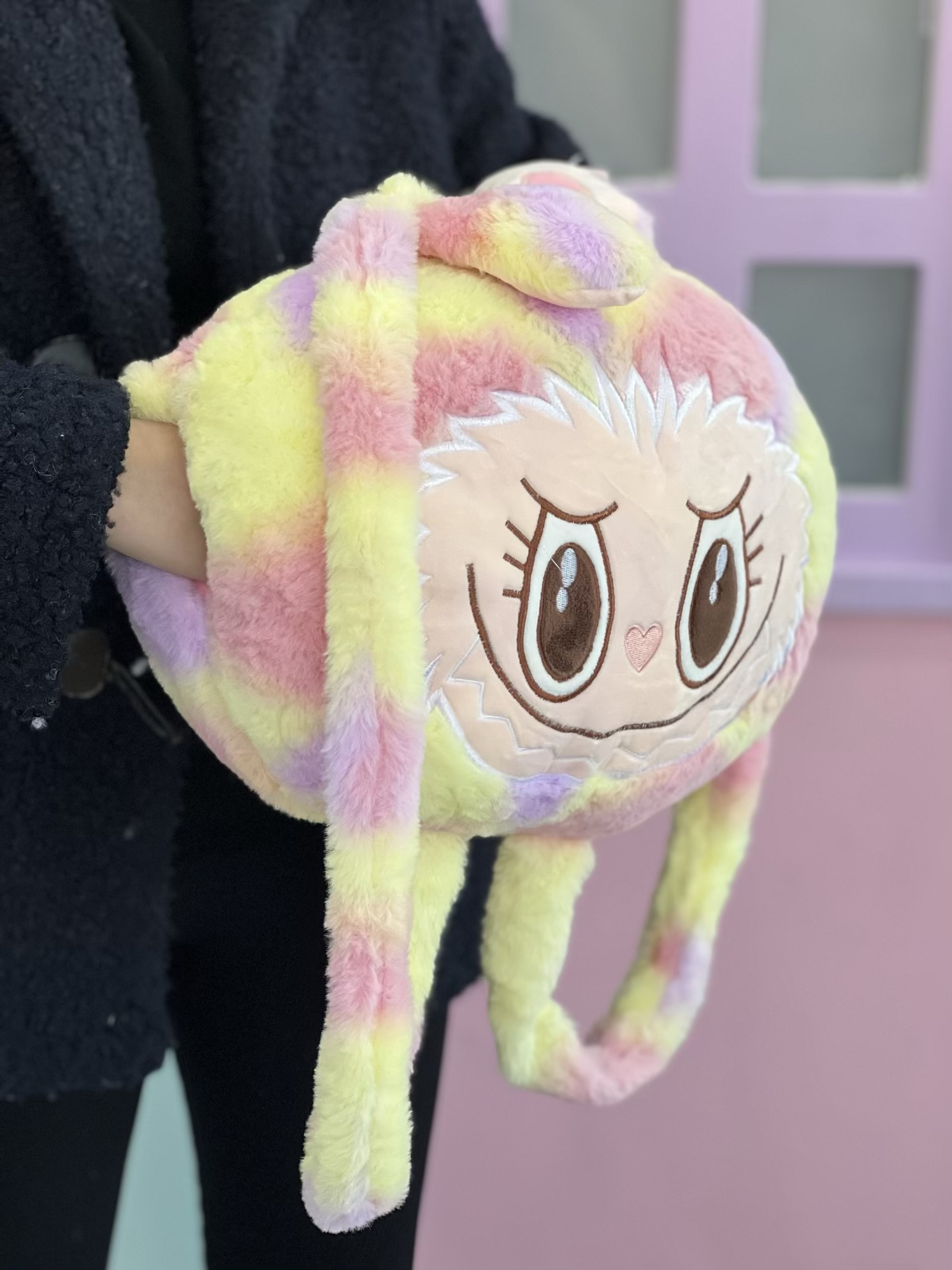 پتوبالشتی لبوبو آبرنگی کوله‌ای