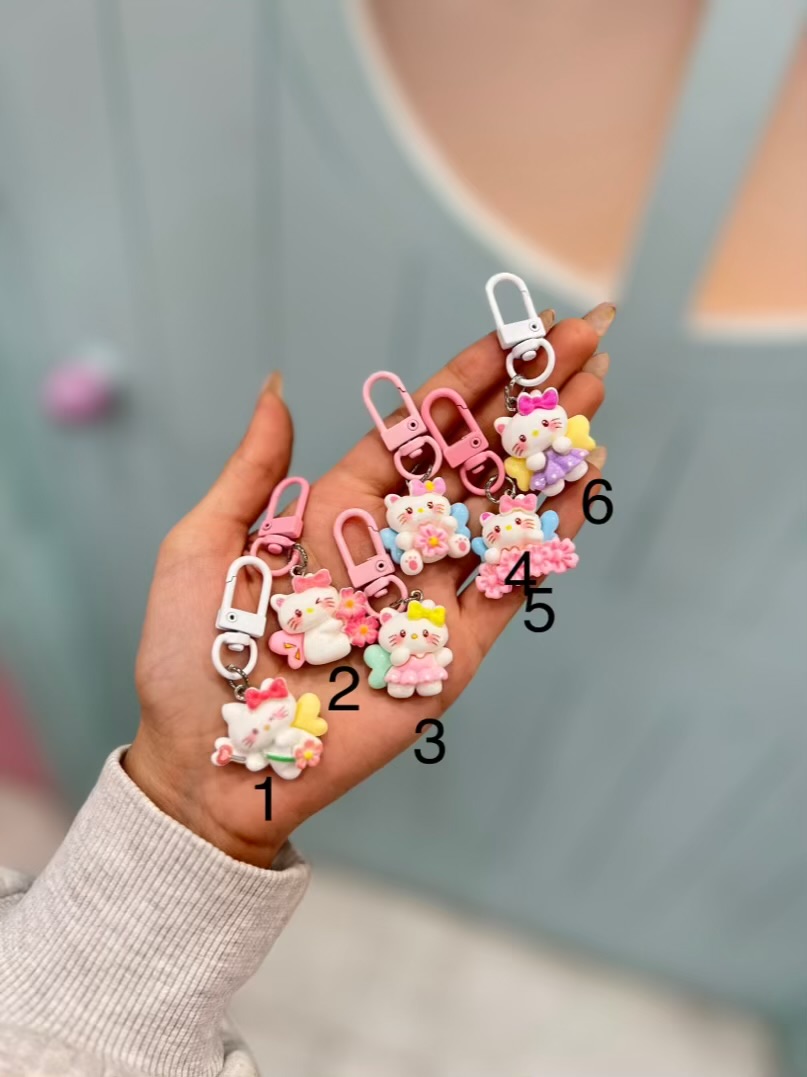 آویز فسقلی کیتی