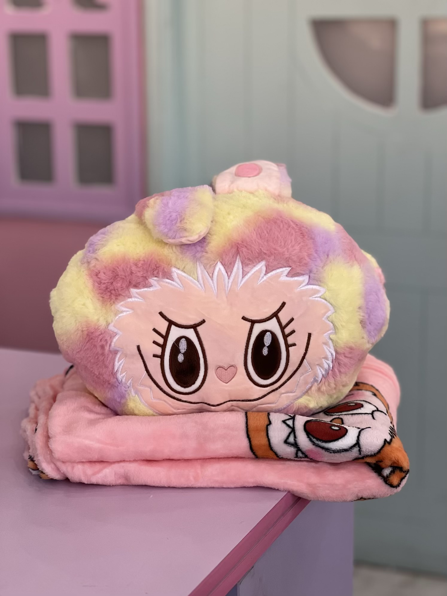 پتوبالشتی لبوبو آبرنگی کوله‌ای