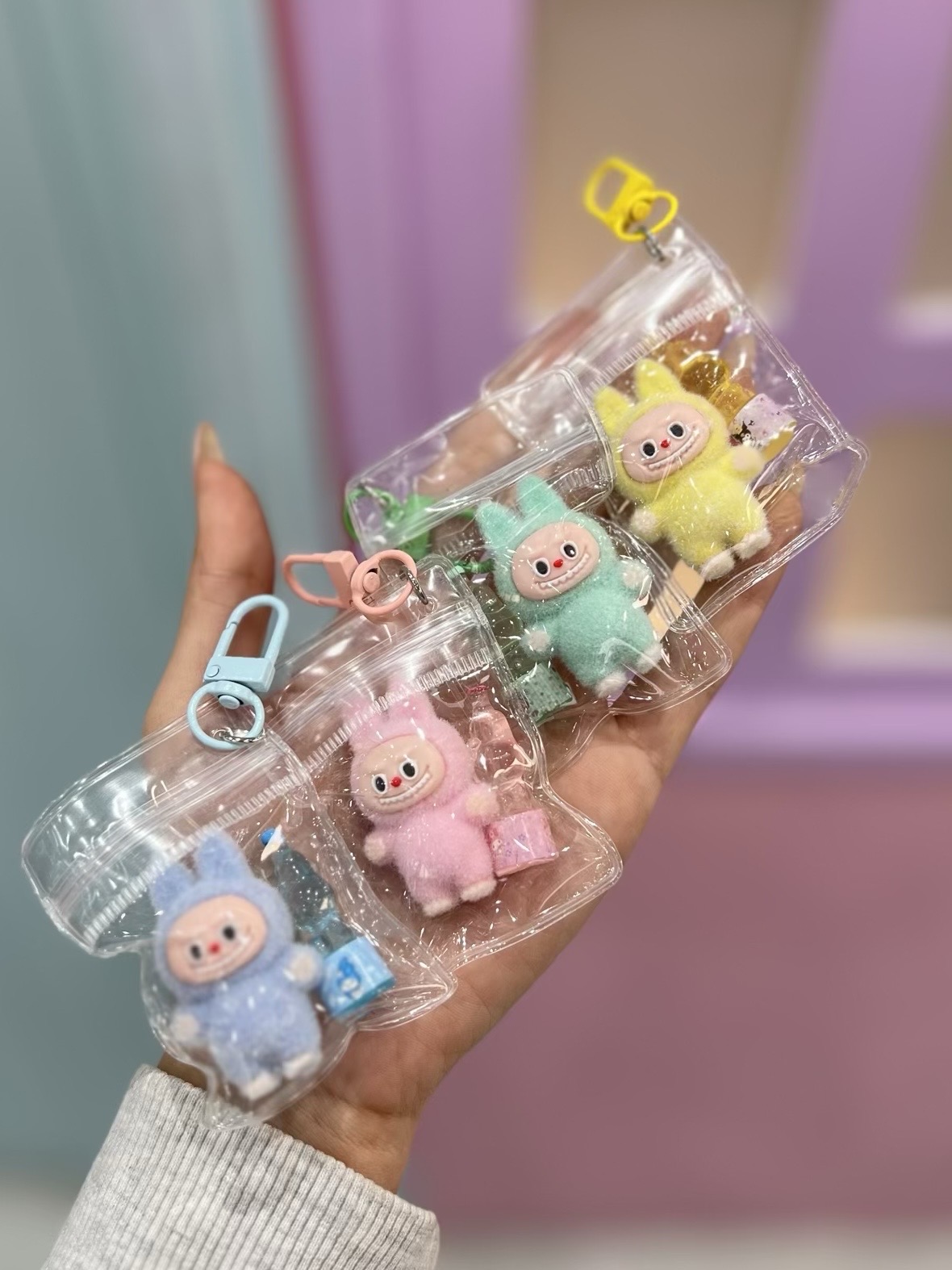 آویز کوکا لبوبو