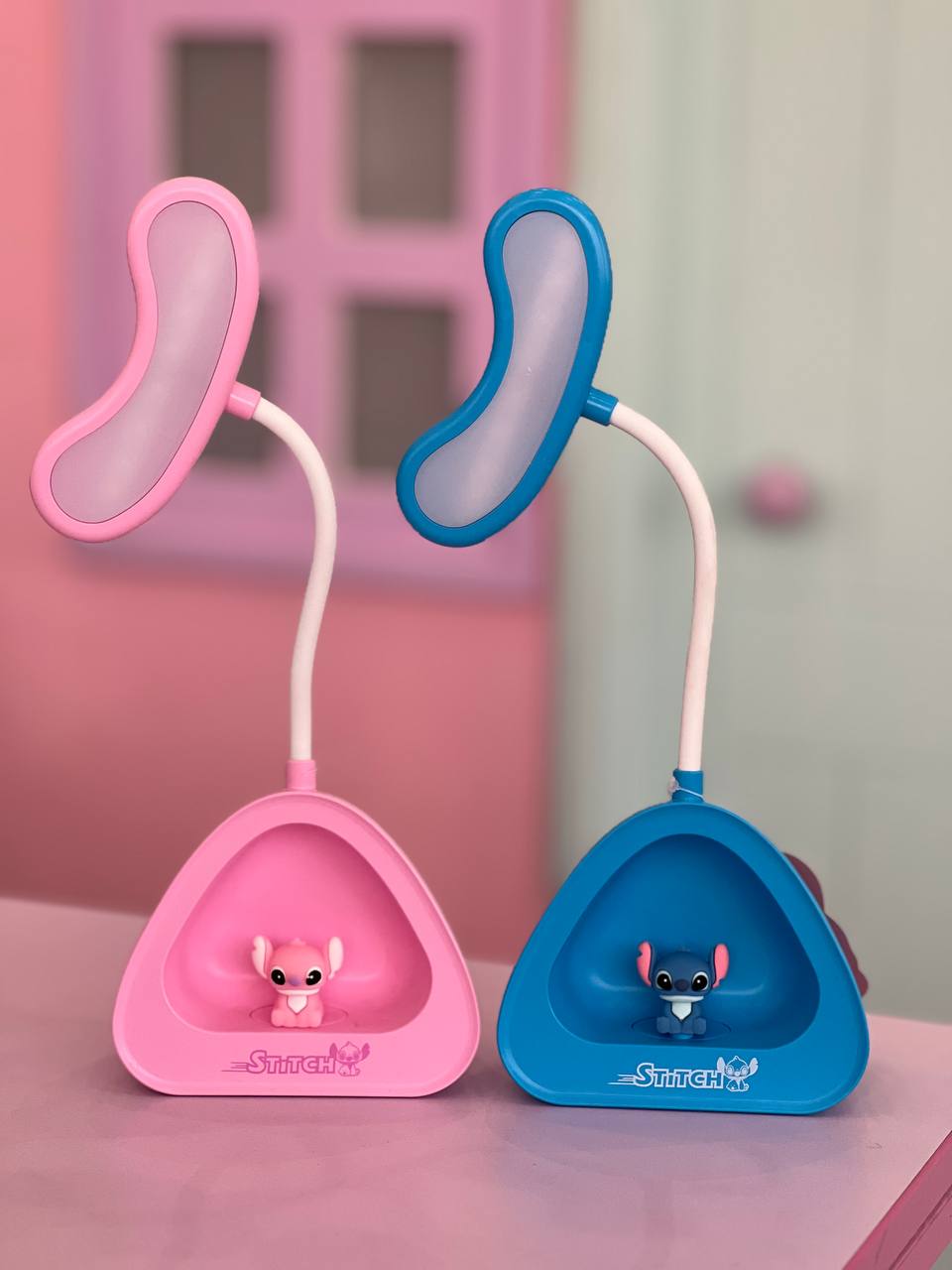 چراغ مطالعه استیج مثلثی