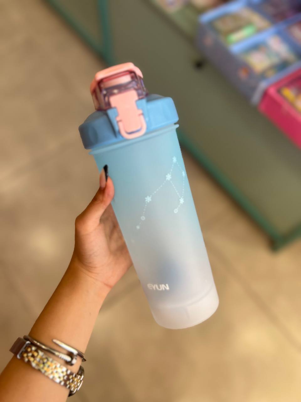 قمقمه گل گلی