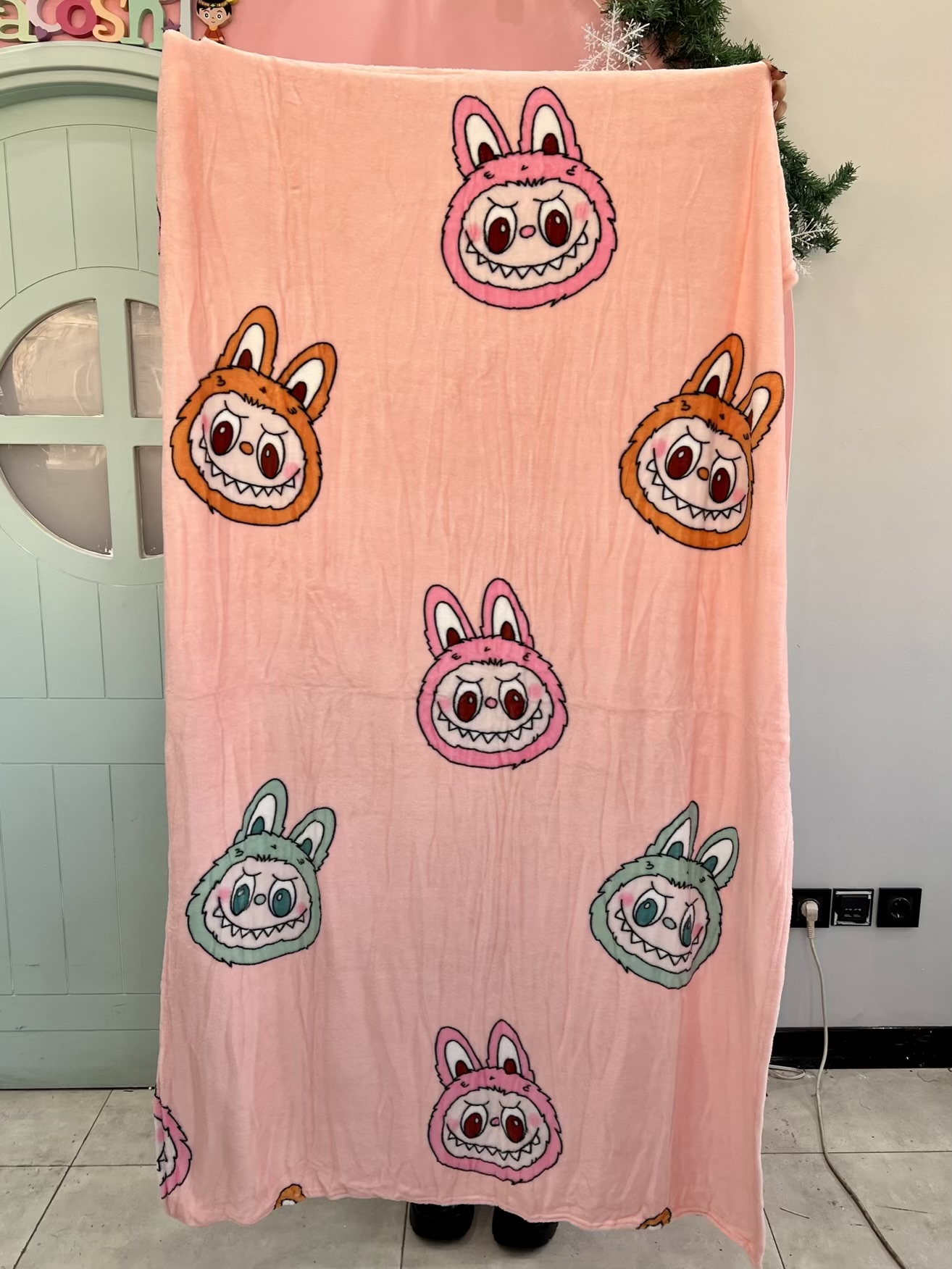 پتوبالشتی لبوبو پیش بندی